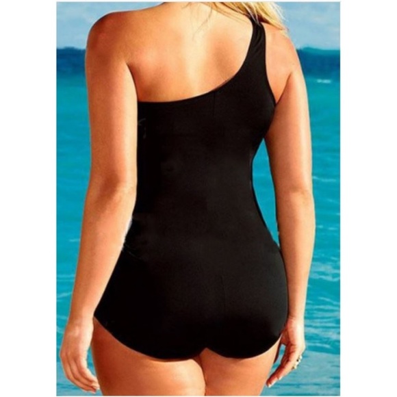 Black Asymmetrical Single Strap Plus Size Swimsuit - Picture 3 of 4